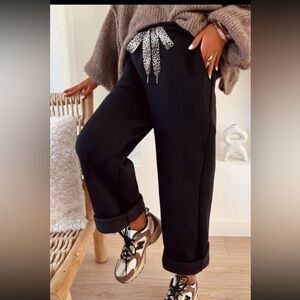 1097. Fleece line leopard drawstring Sweatpant in black